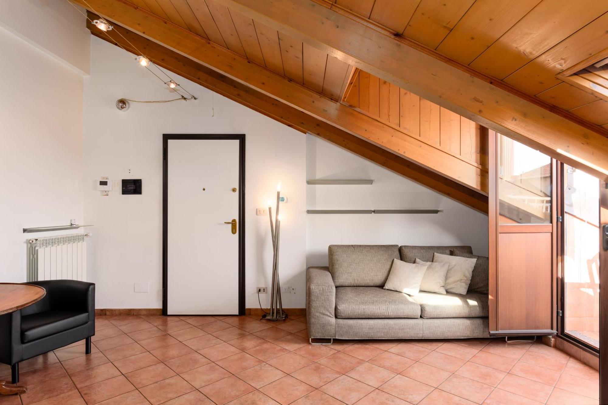Apartamento Ampia Mansarda E Terrazzo 10 Minuti Dal Centro Turín Exterior foto